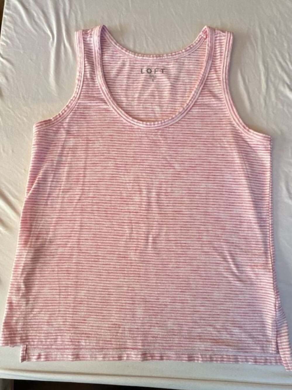 Z633 LOFT Women's Pink and White Striped Scoop Neck Tank Top